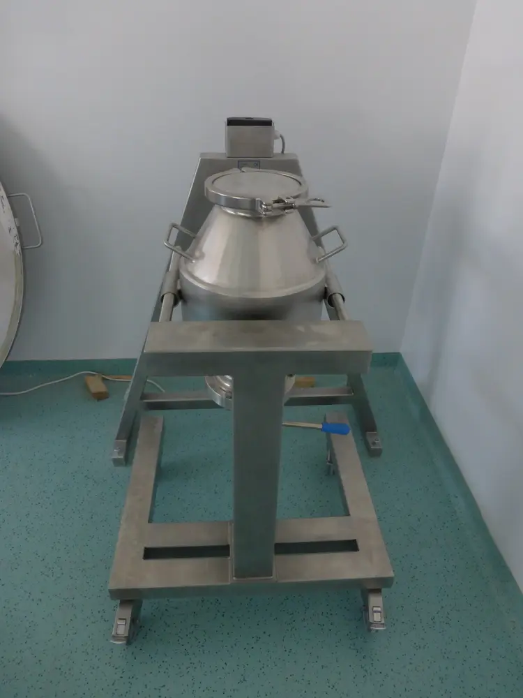 Horizontální míchací zařízení rotační 10 - 20 litrů - detail